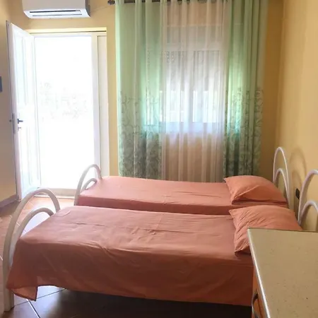 Roel Lejlighed Vlorë
